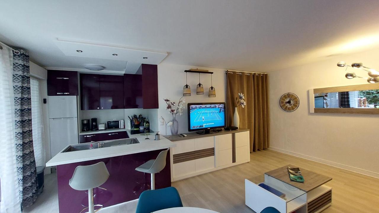 Charmant Appartement Avec Terrasse, Jardin Privatif Et Piscine A Cannes Extérieur photo