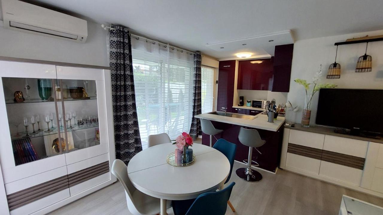 Charmant Appartement Avec Terrasse, Jardin Privatif Et Piscine A Cannes Extérieur photo