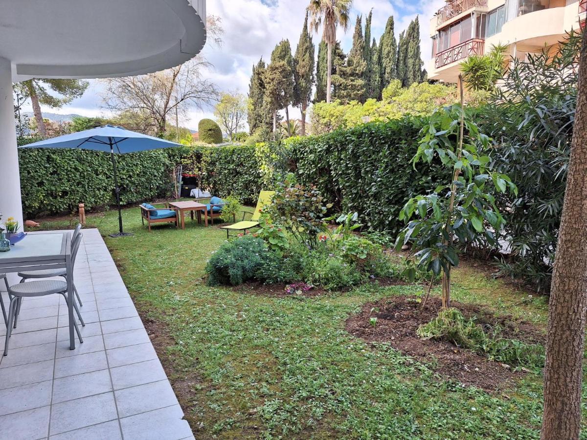 Charmant Appartement Avec Terrasse, Jardin Privatif Et Piscine A Cannes Extérieur photo