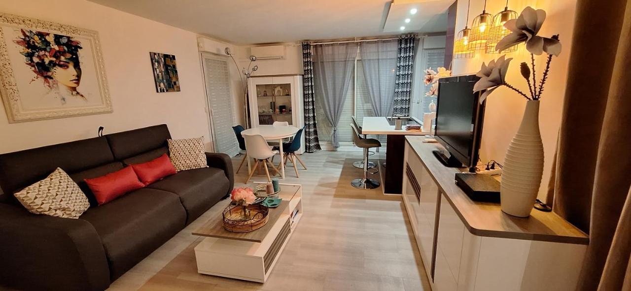 Charmant Appartement Avec Terrasse, Jardin Privatif Et Piscine A Cannes Extérieur photo